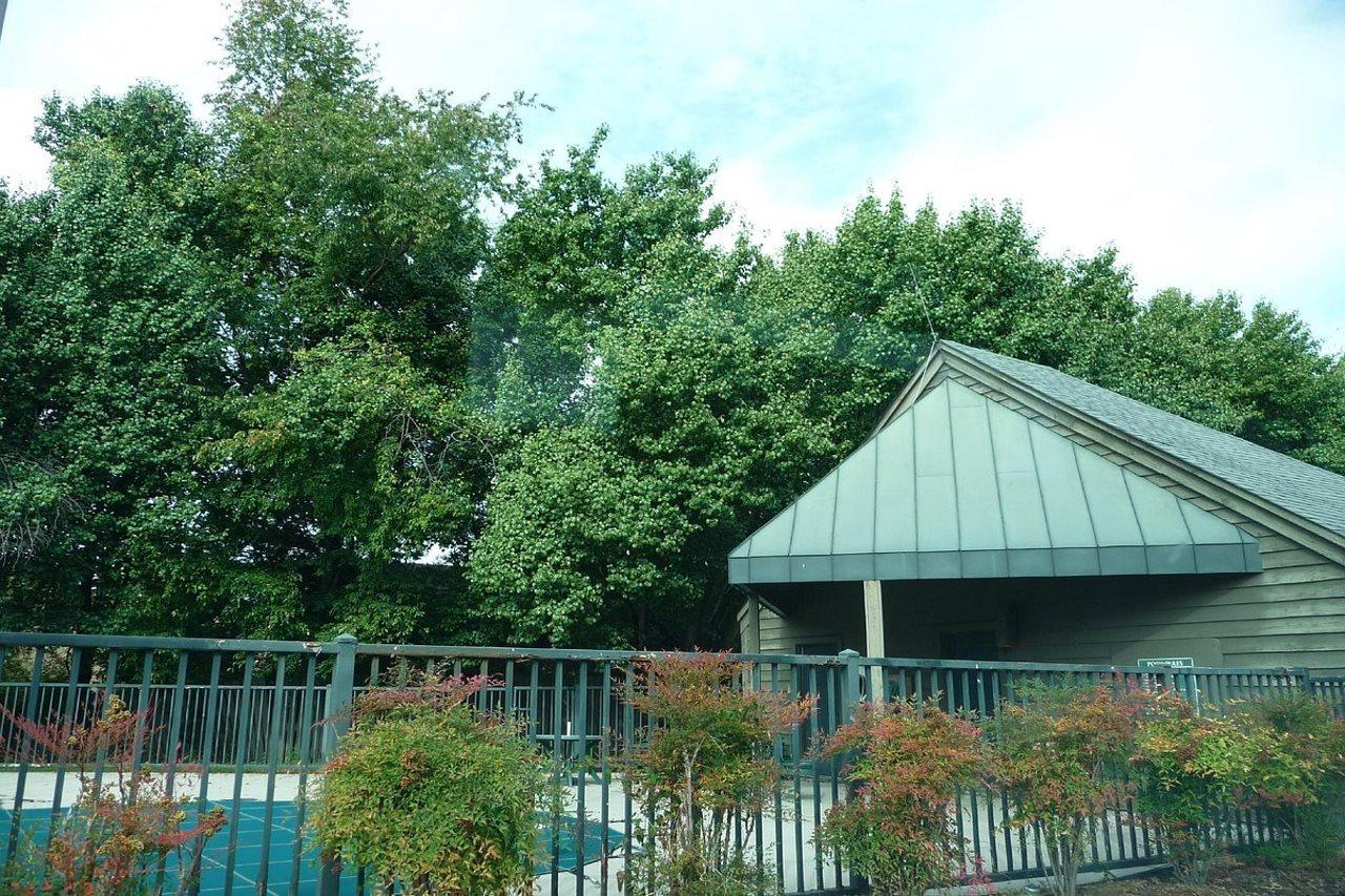 Huntsville Hotel & Suites Extérieur photo