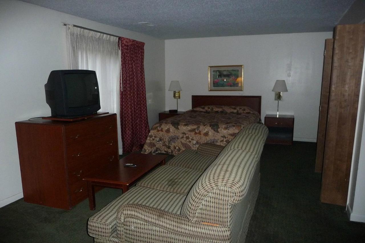 Huntsville Hotel & Suites Extérieur photo